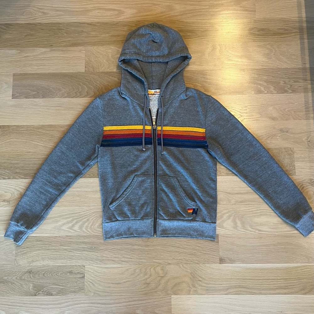 Aviator Nation 5 stripe hoodie-heather grey
Unisex size XS